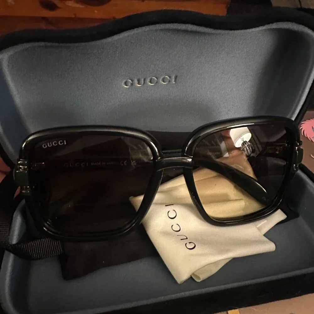 Dark green Square Gucci Sunglasses with dust bag and velvet case - Picture 5 of 9